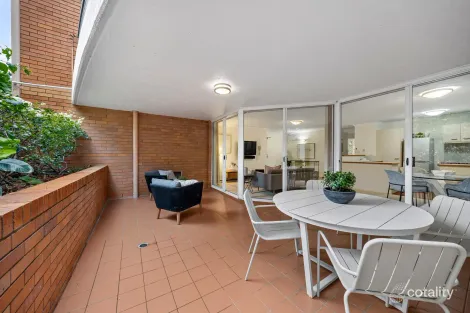 4/22 Ascog Tce, Toowong, QLD 4066