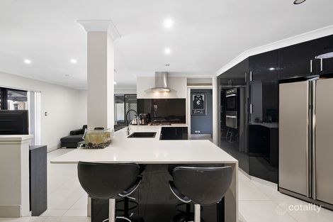 Property photo of 15 Owl Cove Ballajura WA 6066