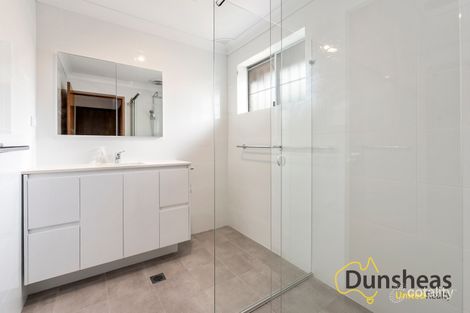 Property photo of 4/10 Bensley Road Macquarie Fields NSW 2564