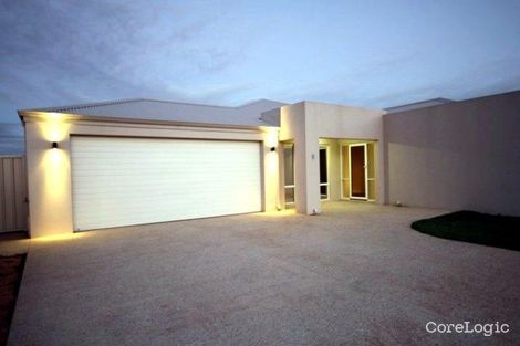 Property photo of 6 Ivy Way Wandina WA 6530