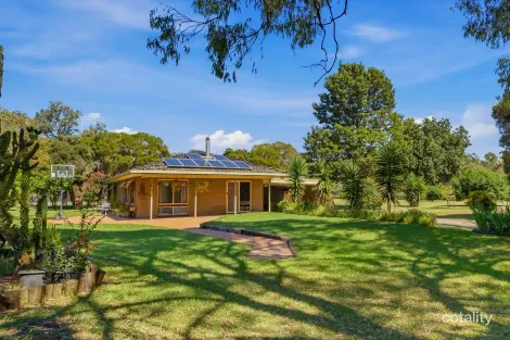 370 Central Kialla Rd, Kialla, VIC 3631