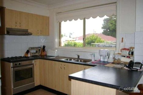 Property photo of 7 Wyena Road Pendle Hill NSW 2145