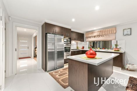 Property photo of 3 Palais Close Narre Warren South VIC 3805