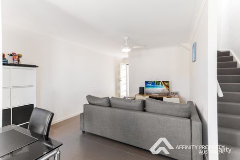 Property photo of 12 Bellthorpe Circuit Kallangur QLD 4503