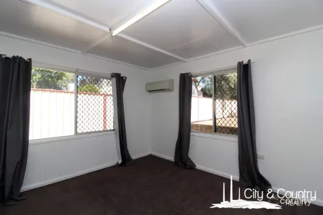 Property photo of 17 Nineteenth Avenue Parkside QLD 4825