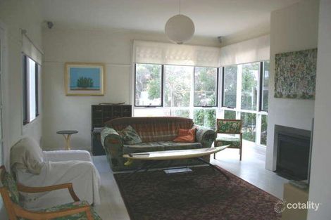 Property photo of 24 Glaneuse Road Point Lonsdale VIC 3225