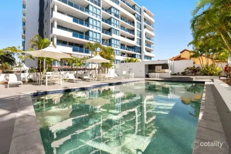 818/19 Imperial Pde, Labrador, QLD 4215