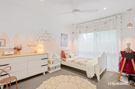 Property photo of 4 Devira Court Rowville VIC 3178