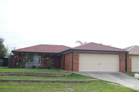 Property photo of 13 Ironbark Close Hampton Park VIC 3976