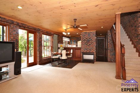 13 York Dr, Flagstaff Hill, SA 5159