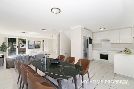 Property photo of 4/108 Nicholson Street Greenslopes QLD 4120