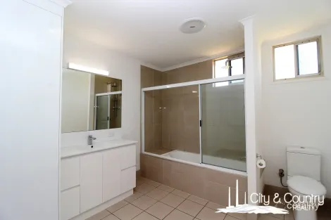 Property photo of 17 Nineteenth Avenue Parkside QLD 4825