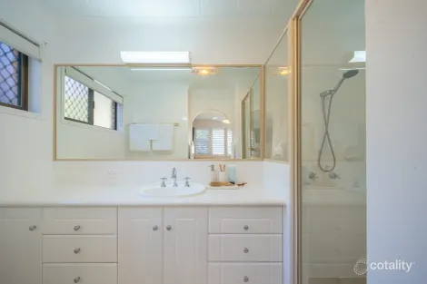 Property photo of 13 Crest Drive Currumbin QLD 4223