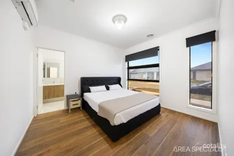 Property photo of 5 Coda Way Clyde VIC 3978