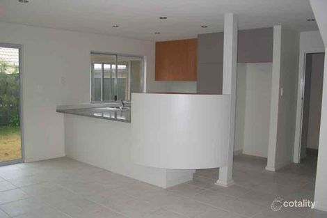 Property photo of 5/30 Tuloa Avenue Hawks Nest NSW 2324