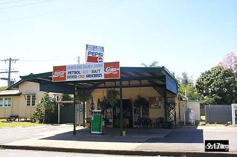 27 Machan St, Machans Beach, QLD 4878