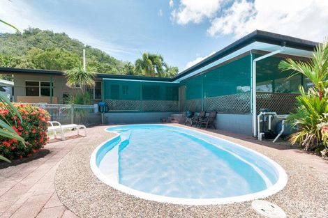 18 Moresby St, Trinity Beach, QLD 4879
