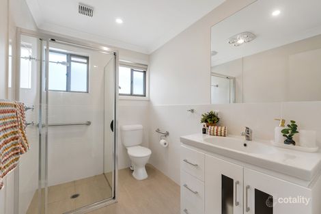 Property photo of 1/41 Orana Street Green Point NSW 2251