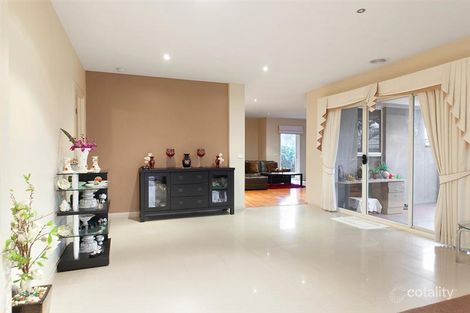 Property photo of 26 Lorikeet Drive Berwick VIC 3806