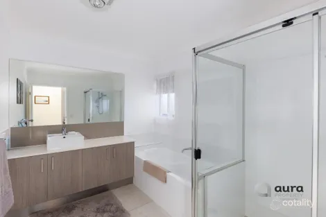 Property photo of 11 Copper Crescent Caloundra West QLD 4551