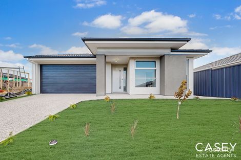 83 Borthwick Pde, Clyde North, VIC 3978