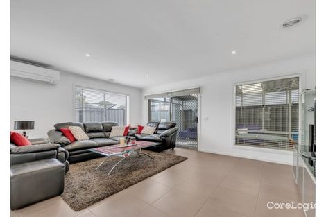 Property photo of 5 Breasley Parkway Point Cook VIC 3030