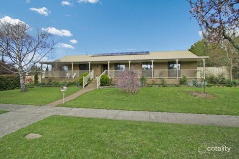 11-13 Campaspe Dr, Kyneton, VIC 3444