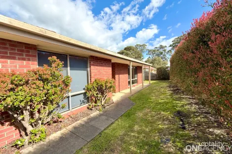 2/11 WOTAN CT, TRARALGON, VIC 3844