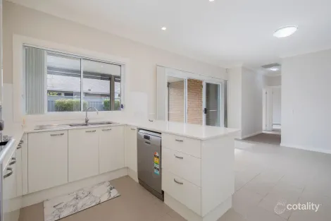 Property photo of 21 Lorikeet Circuit Fullerton Cove NSW 2318