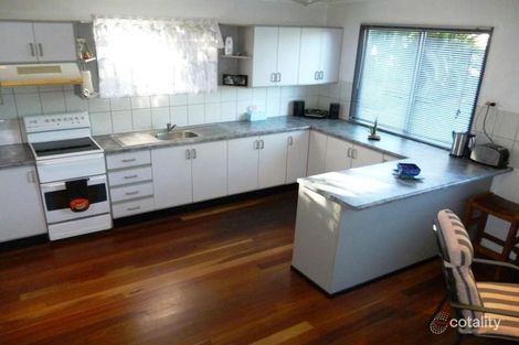 Property photo of 4 Francis Street Depot Hill QLD 4700