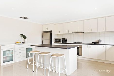 Property photo of 8 Kulpunya Walk Ringwood VIC 3134