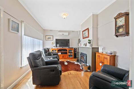 Property photo of 21 Scott Avenue Moe VIC 3825