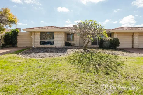 11a Holley Pl, Marangaroo, WA 6064