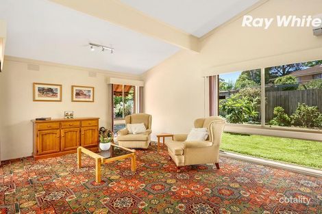 Property photo of 5 Nambrok Close Dingley Village VIC 3172