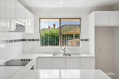 14/18 Bridges Rd, Melville, WA 6156