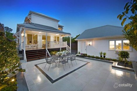 Property photo of 2 Gwenda Avenue Canterbury VIC 3126
