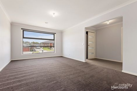 Property photo of 12 Summerhill Drive Pakenham VIC 3810