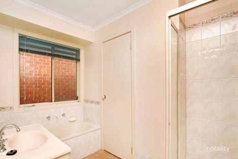 Property photo of 3 Isabel Close Caroline Springs VIC 3023