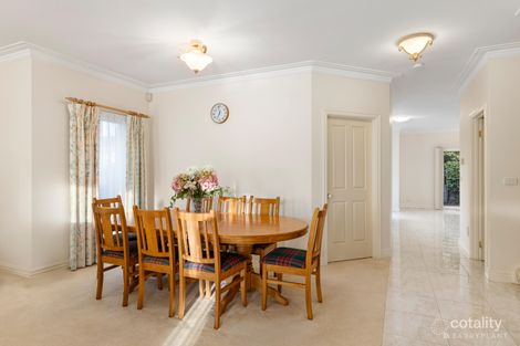 Property photo of 14 Woodlands Edge Templestowe VIC 3106