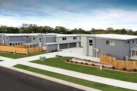 Property photo of 10/4 Regina Avenue Ningi QLD 4511