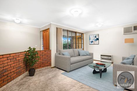 Property photo of 3 Yew Court Cranbourne North VIC 3977