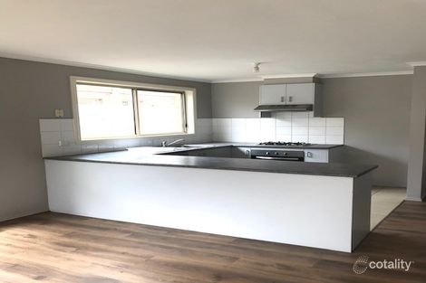 1/3 Lorraine Ct, Hillside, VIC 3037