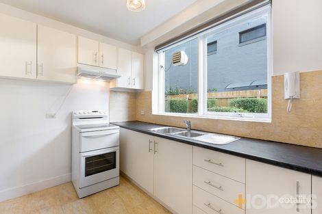 Property photo of 2/32 Aberdeen Road Prahran VIC 3181