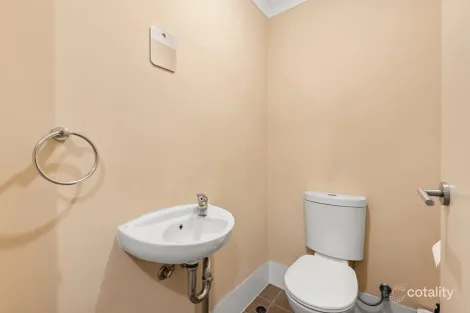 Property photo of 22/12 Davis Road Kelmscott WA 6111