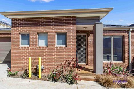 Property photo of 2/12 Park View Road Drouin VIC 3818