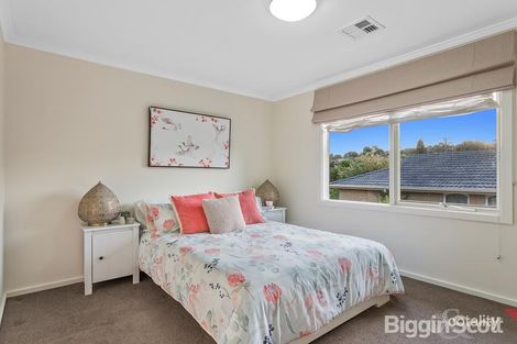 Property photo of 11 Basil Crescent Wheelers Hill VIC 3150