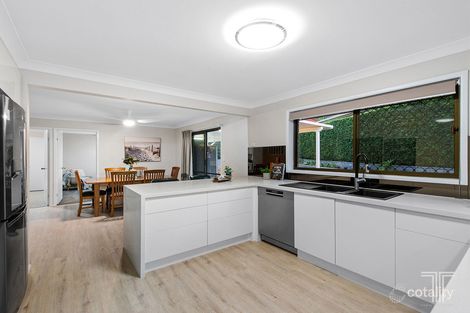 Property photo of 1 Raymore Court Carindale QLD 4152