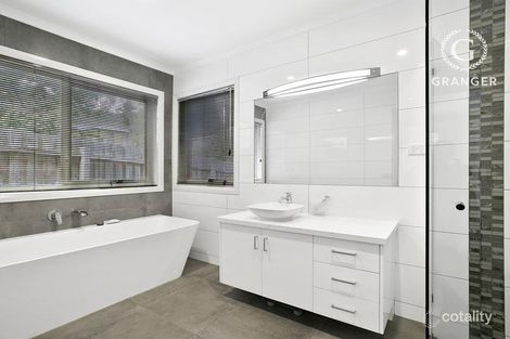 Property photo of 16 Alexander Parade McCrae VIC 3938