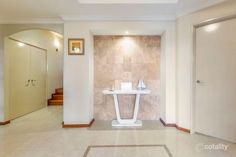 Property photo of 23 Batavia Avenue Wannanup WA 6210