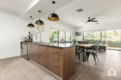 Property photo of 5 Dendron Court Doreen VIC 3754